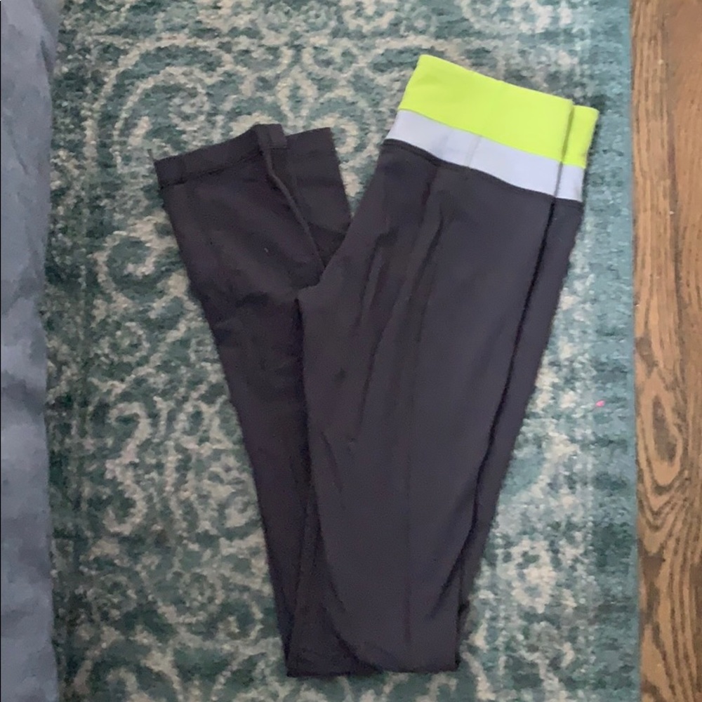 Lululemon straight leg leggings - size 4